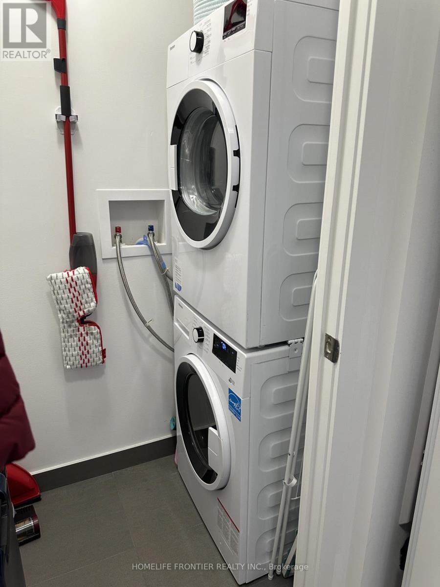 1007 - 3100 Keele Street, Toronto, Ontario  M3M 0E1 - Photo 8 - W12591878