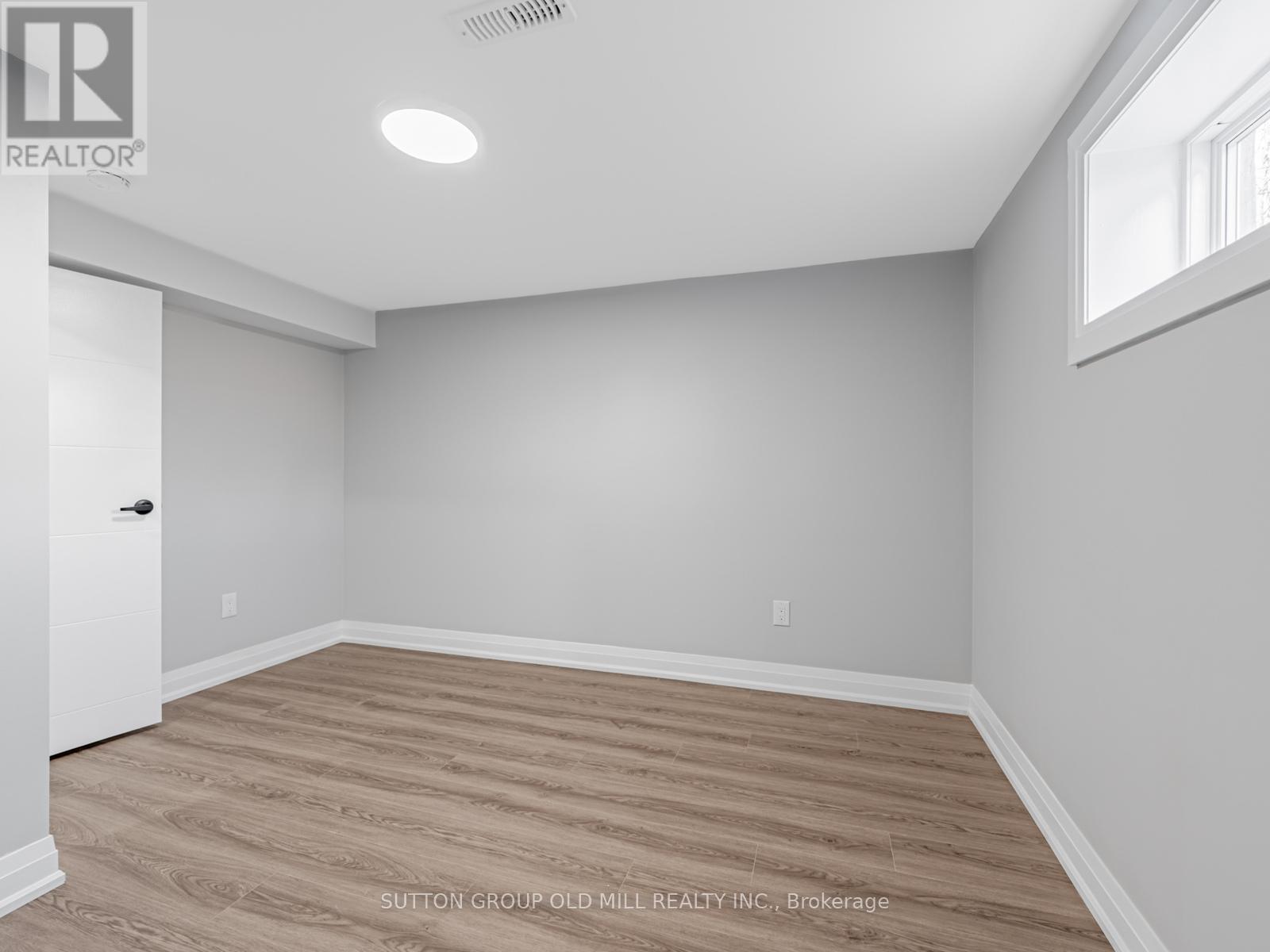 7 Heatherglen Road, Toronto, Ontario M9W 4P9 - Photo 28 - W12591924