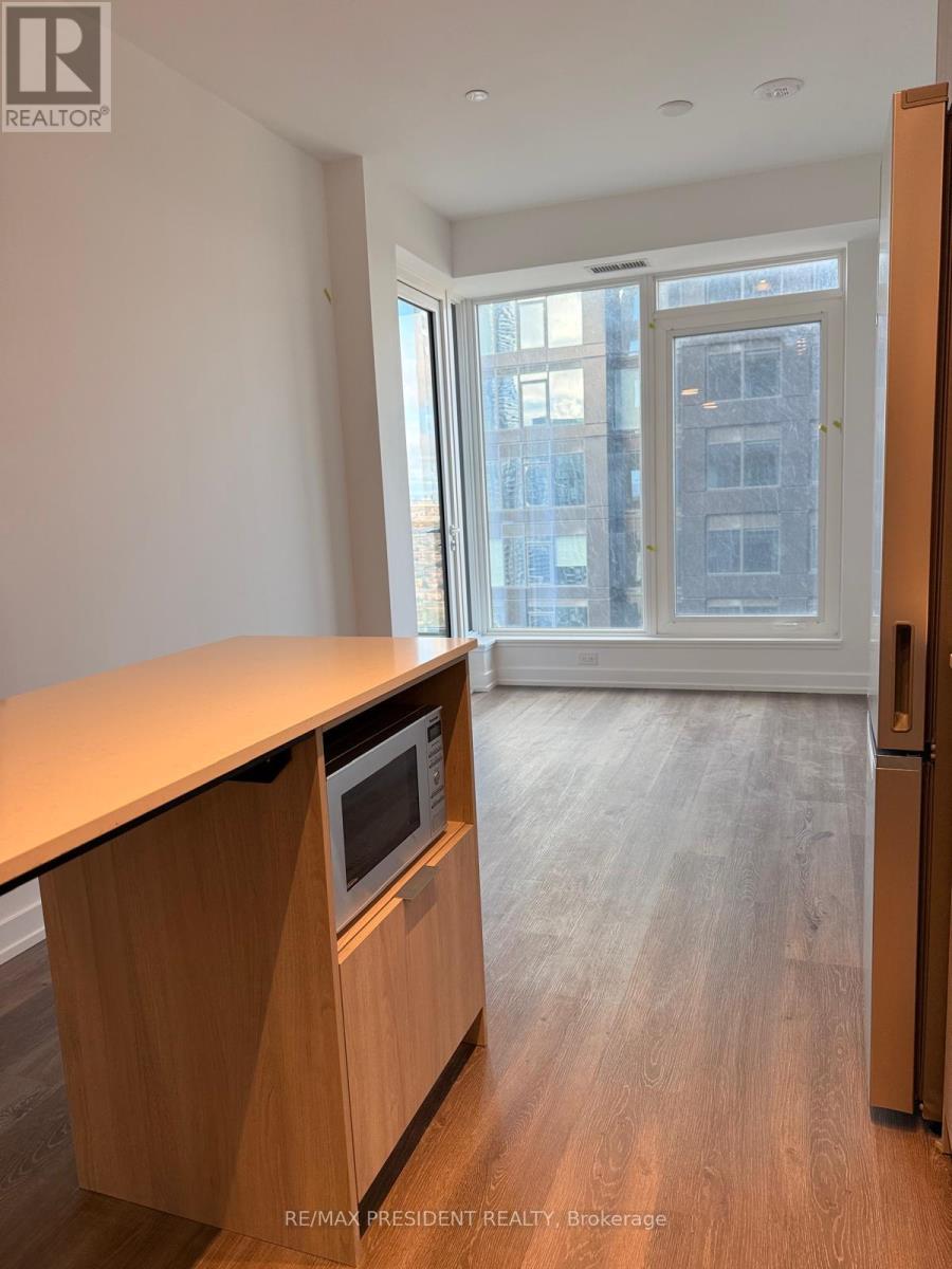 2611 - 395 Square One Drive, Mississauga, Ontario  L5B 0P6 - Photo 5 - W12591862