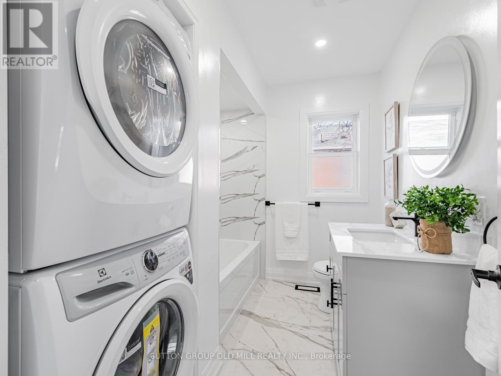 7 Heatherglen Road, Toronto, Ontario M9W 4P9 - Photo 21 - W12591924