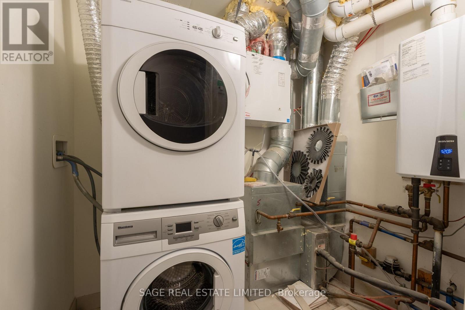 5 - 140 Long Branch Avenue, Toronto, Ontario M8W 0B1 - Photo 18 - W12591986