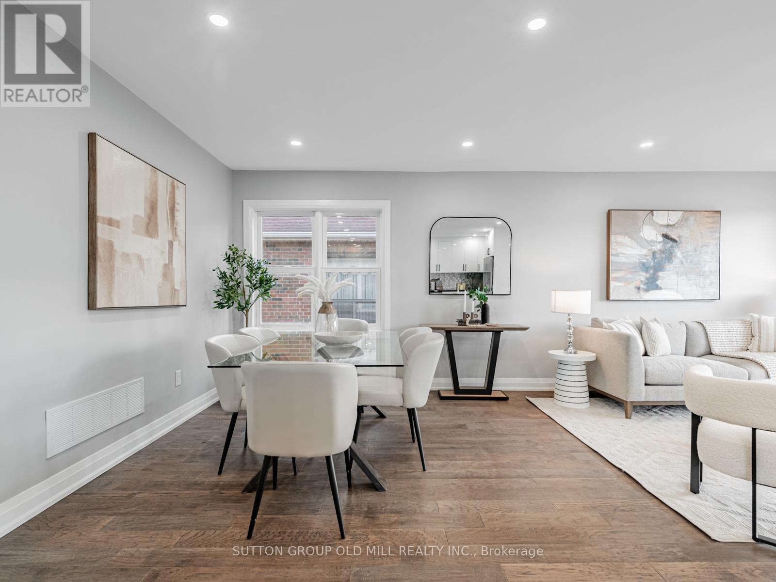 7 Heatherglen Road, Toronto, Ontario M9W 4P9 - Photo 9 - W12591924