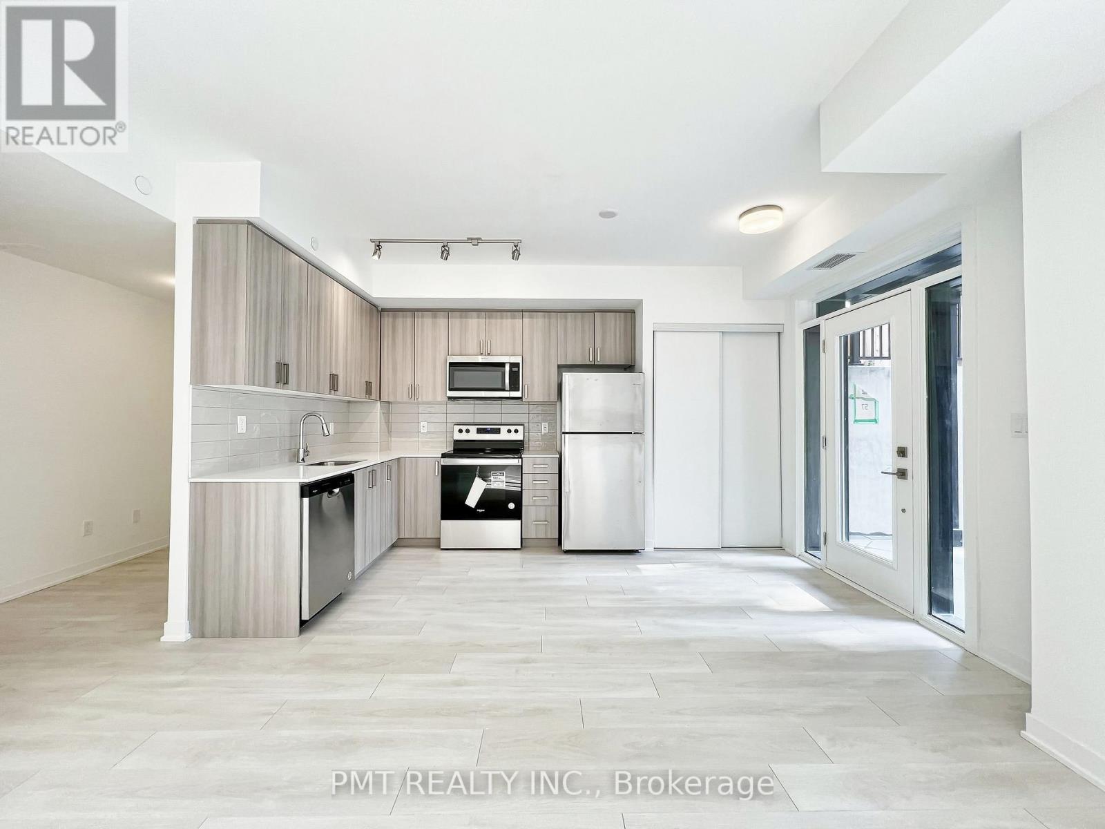 1 - 4045 Hickory Drive, Mississauga, Ontario  L4W 0G6 - Photo 7 - W12591992