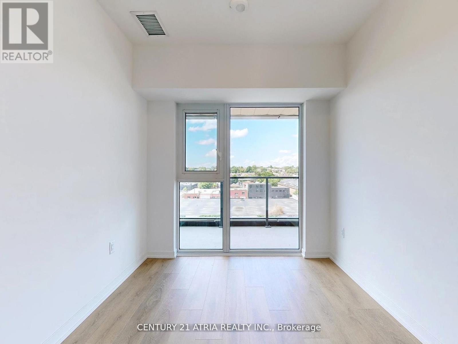 605 - 1285 Dupont Street, Toronto, Ontario  M6H 2A6 - Photo 5 - W12592038