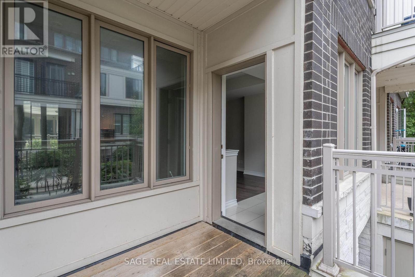 5 - 140 Long Branch Avenue, Toronto, Ontario M8W 0B1 - Photo 17 - W12591986