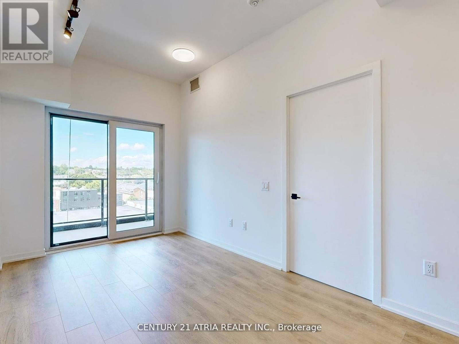 605 - 1285 Dupont Street, Toronto, Ontario  M6H 2A6 - Photo 6 - W12592038