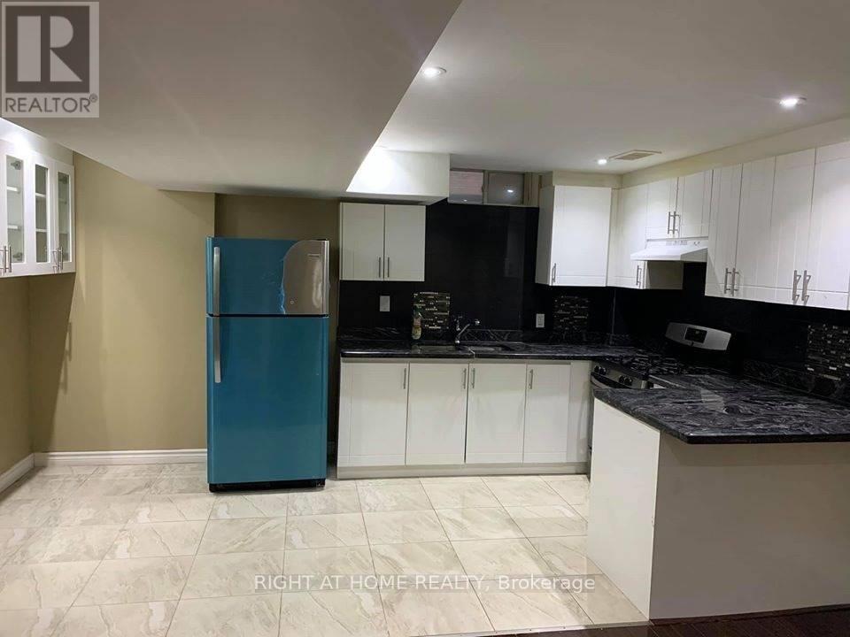 -Bsmt - 77 Vanderpool Crescent, Brampton, Ontario  L6P 3W2 - Photo 4 - W12592094