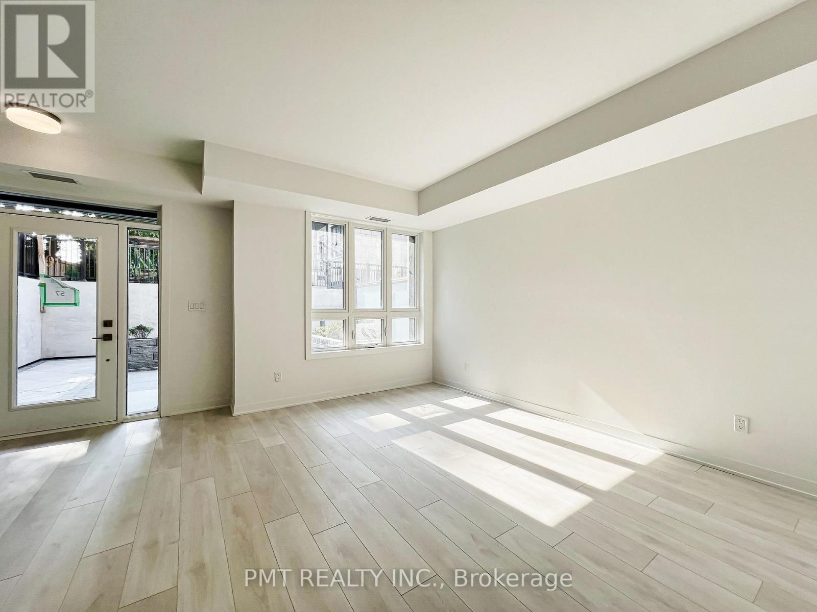 1 - 4045 Hickory Drive, Mississauga, Ontario  L4W 0G6 - Photo 5 - W12591992