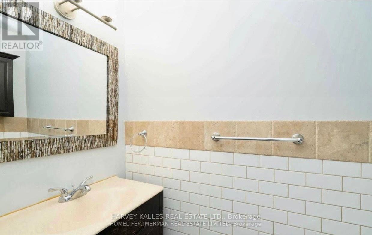 Main - 394 Caledonia Road, Toronto, Ontario  M6E 4T8 - Photo 8 - W12592124