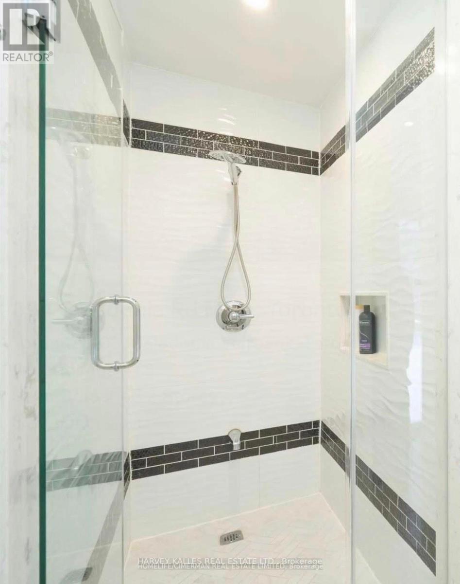 Main - 394 Caledonia Road, Toronto, Ontario  M6E 4T8 - Photo 9 - W12592124