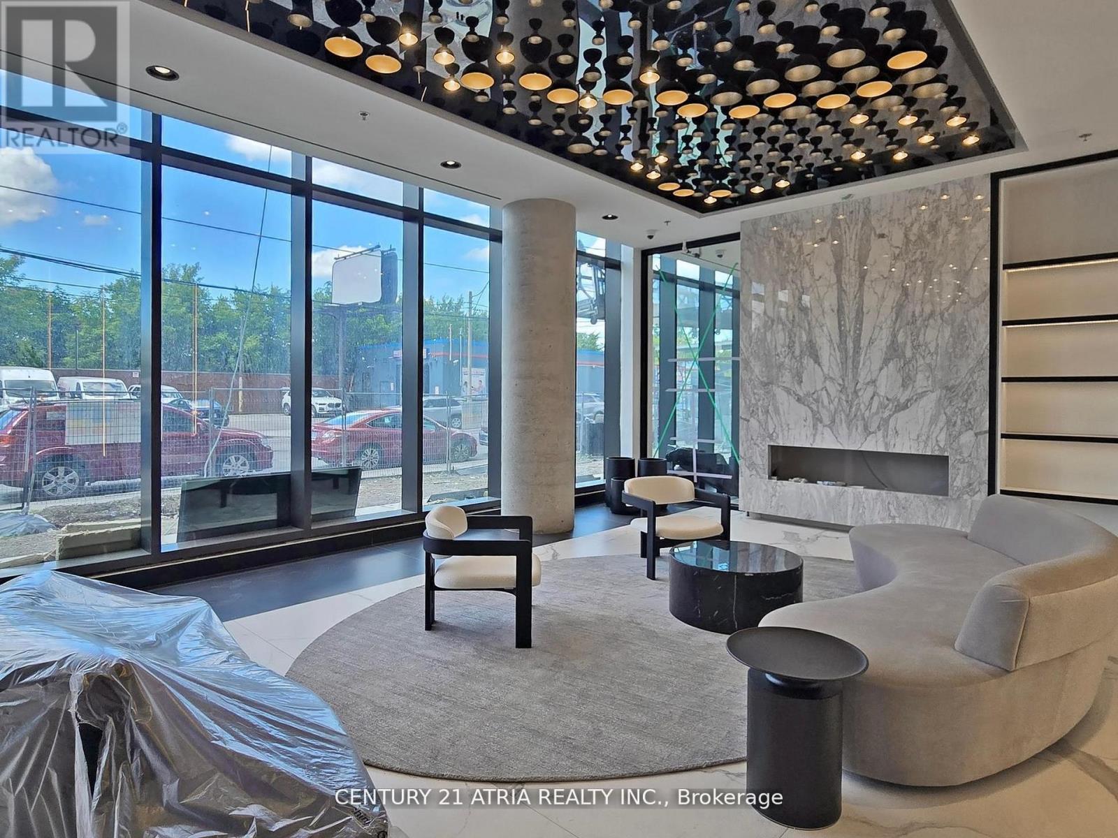 605 - 1285 Dupont Street, Toronto, Ontario  M6H 2A6 - Photo 3 - W12592038