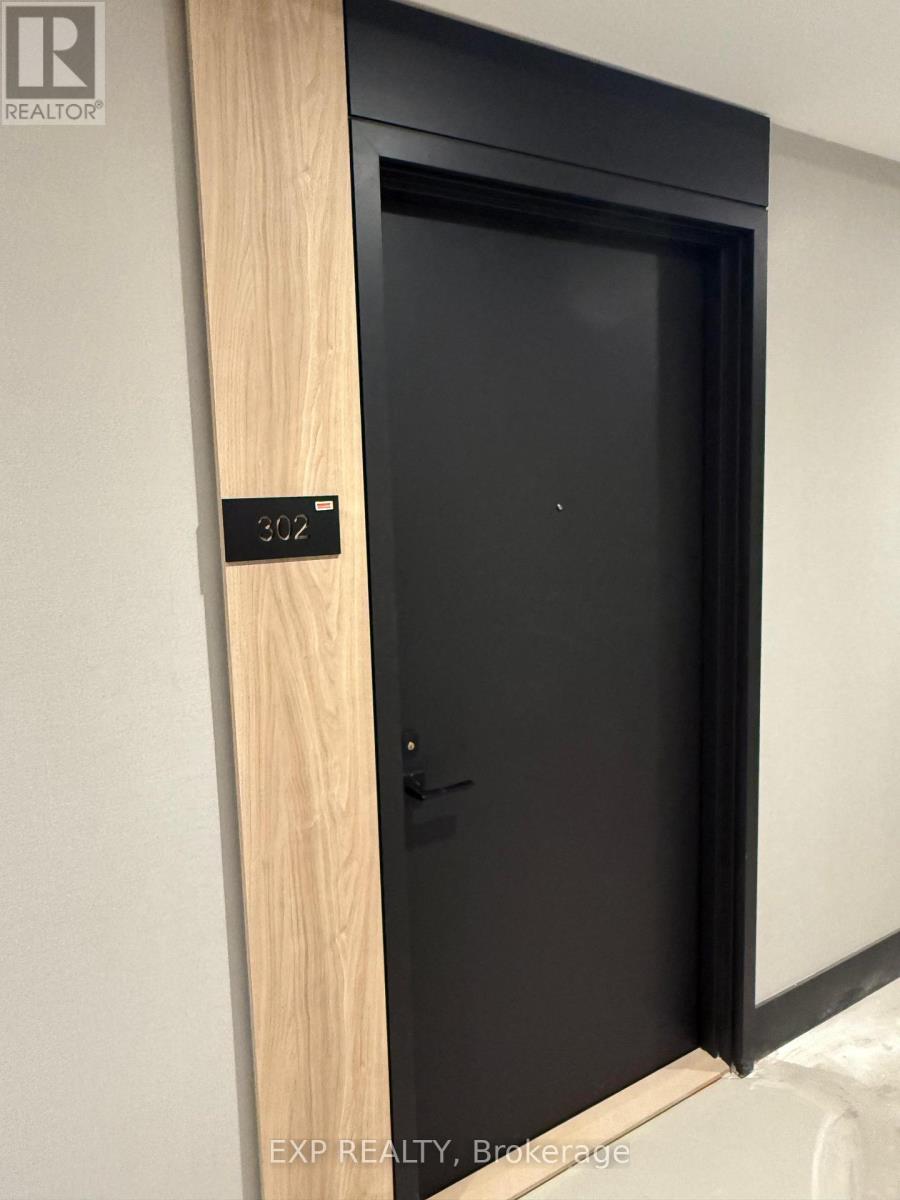 302 - 500 Plains Road E, Burlington, Ontario L7T 2E1 - Photo 9 - W12592090