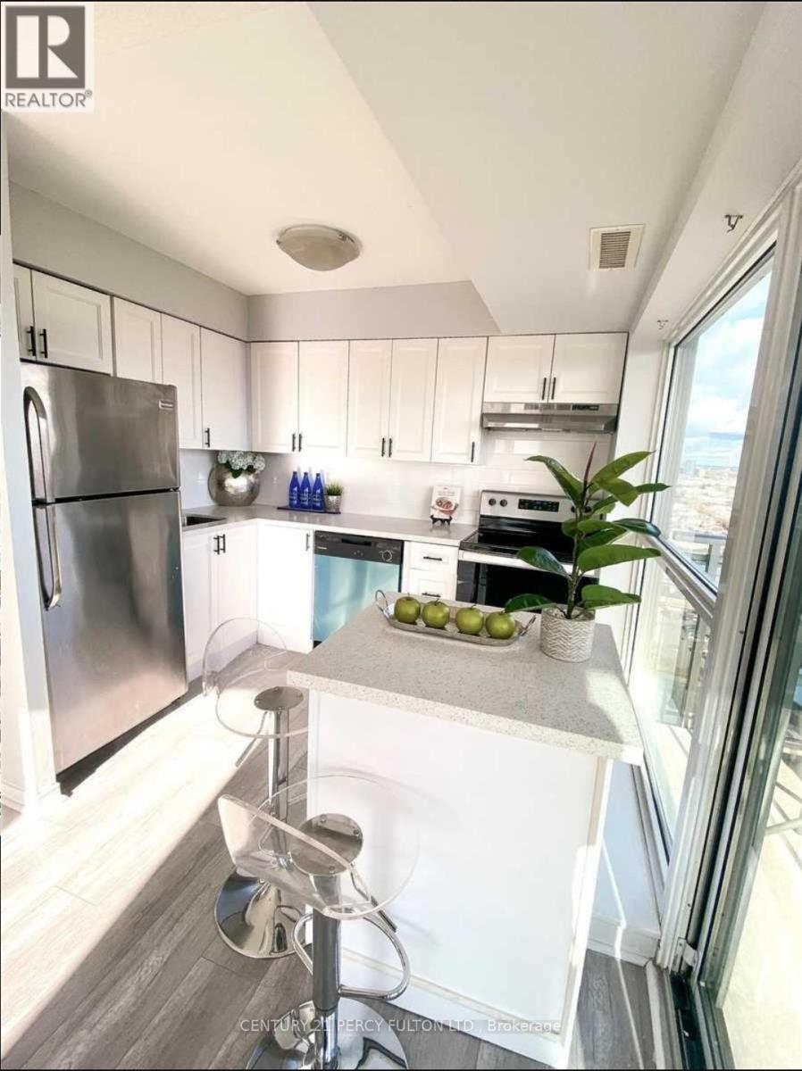 2003 - 215 Queen Street E, Brampton, Ontario  L6Y 1M6 - Photo 2 - W12592170