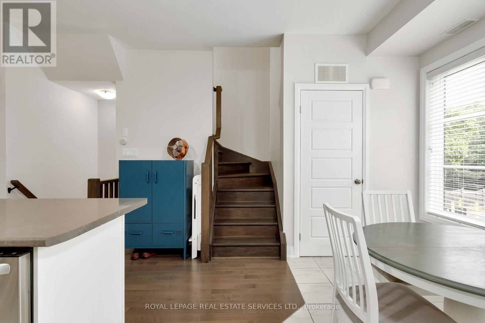 22 - 405 Plains Road E, Burlington, Ontario  L7T 2C9 - Photo 18 - W12592164