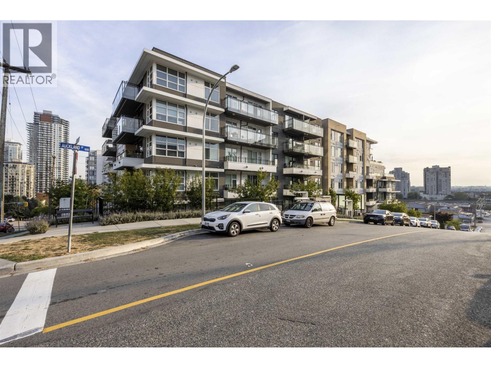 405 1012 Auckland Street, New Westminster, British Columbia  V3M 0M3 - Photo 27 - R3071266