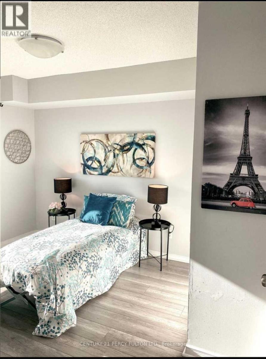 2003 - 215 Queen Street E, Brampton, Ontario  L6Y 1M6 - Photo 8 - W12592170