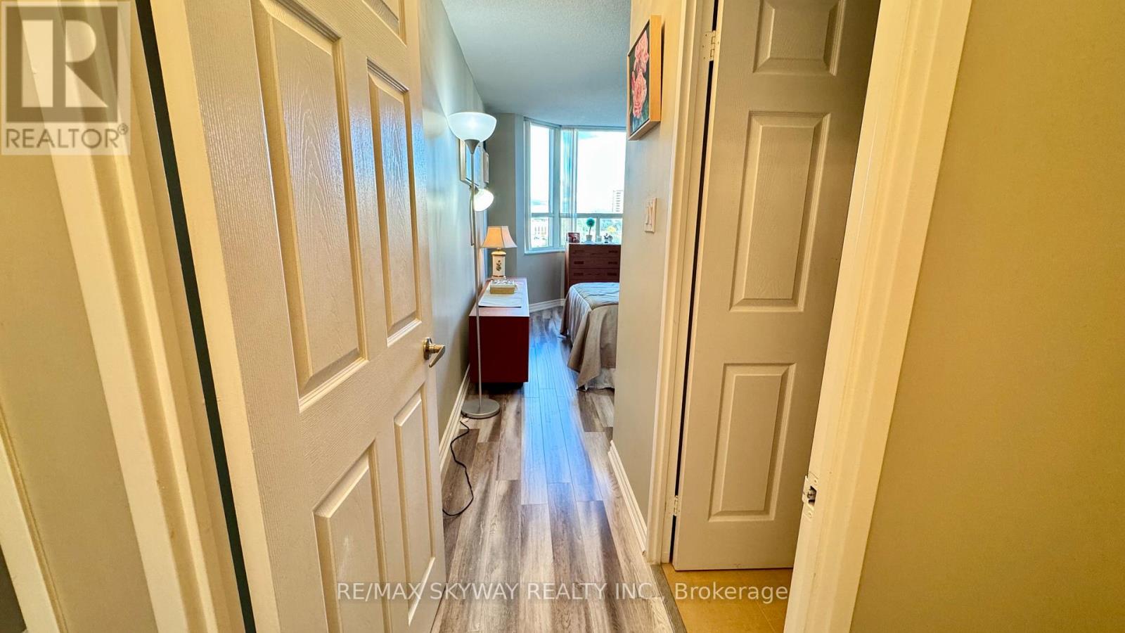 909 - 30 Malta Avenue, Brampton, Ontario  L6Y 4S5 - Photo 12 - W12592196