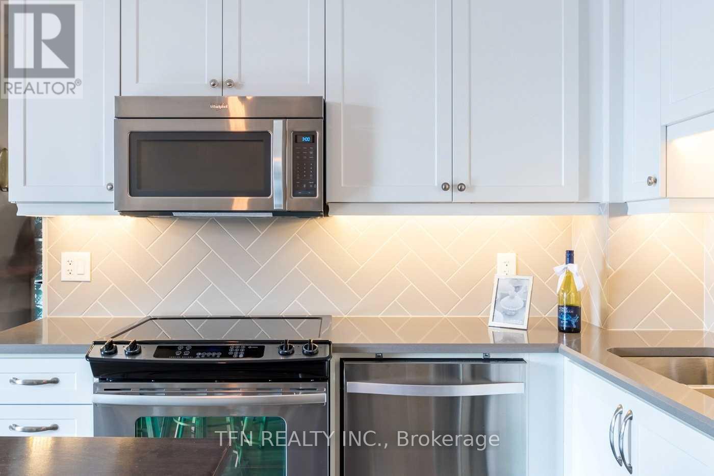 411 - 3563 Lake Shore Boulevard W, Toronto, Ontario  M8W 1P4 - Photo 29 - W12592214