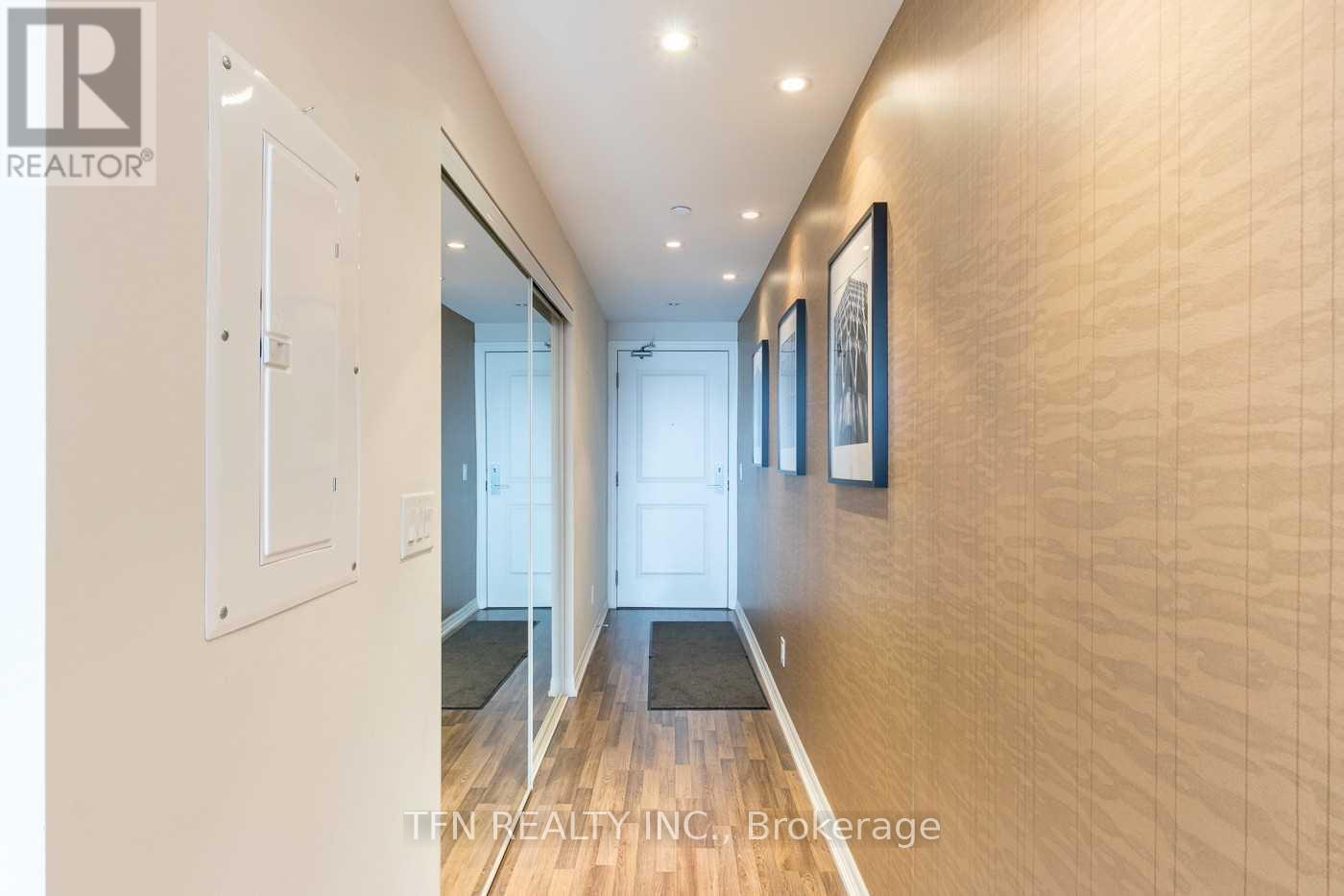 411 - 3563 Lake Shore Boulevard W, Toronto, Ontario  M8W 1P4 - Photo 18 - W12592214