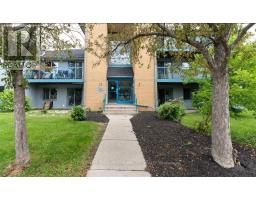 613 - 95 TRAILWOOD DRIVE, Mississauga, Ontario