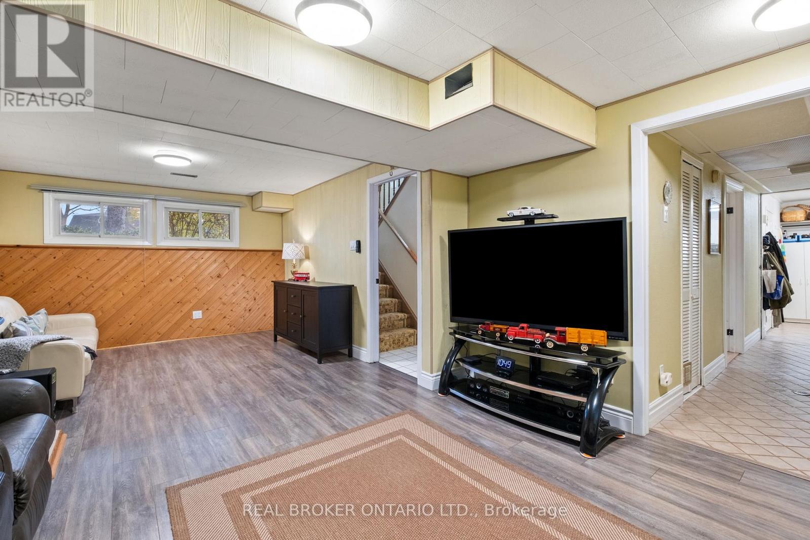 6891 Shelter Bay Road, Mississauga, Ontario L5N 1T8 - Photo 29 - W12592252