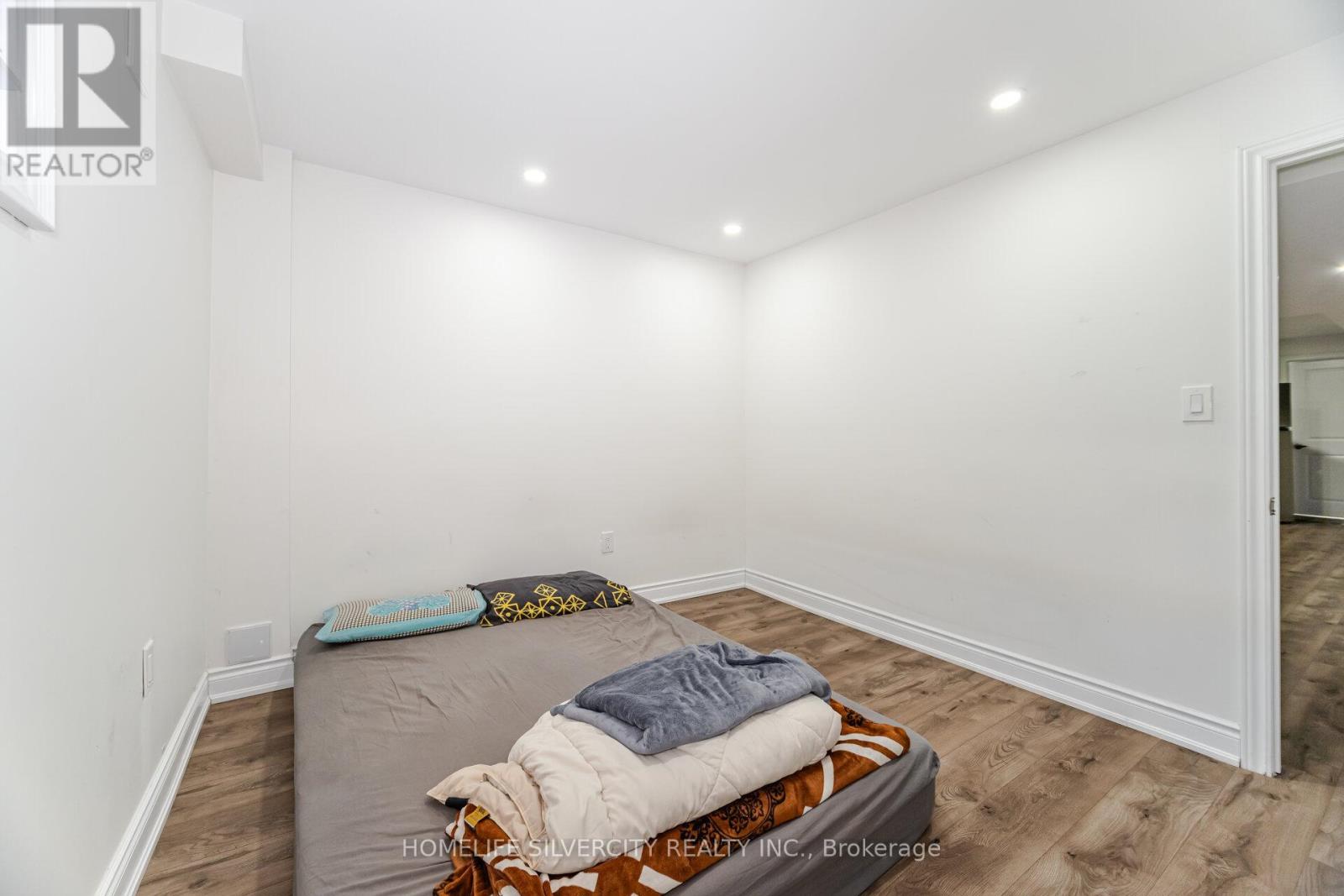 13 Fenchurch Drive, Brampton, Ontario  L7A 4G5 - Photo 31 - W12592298