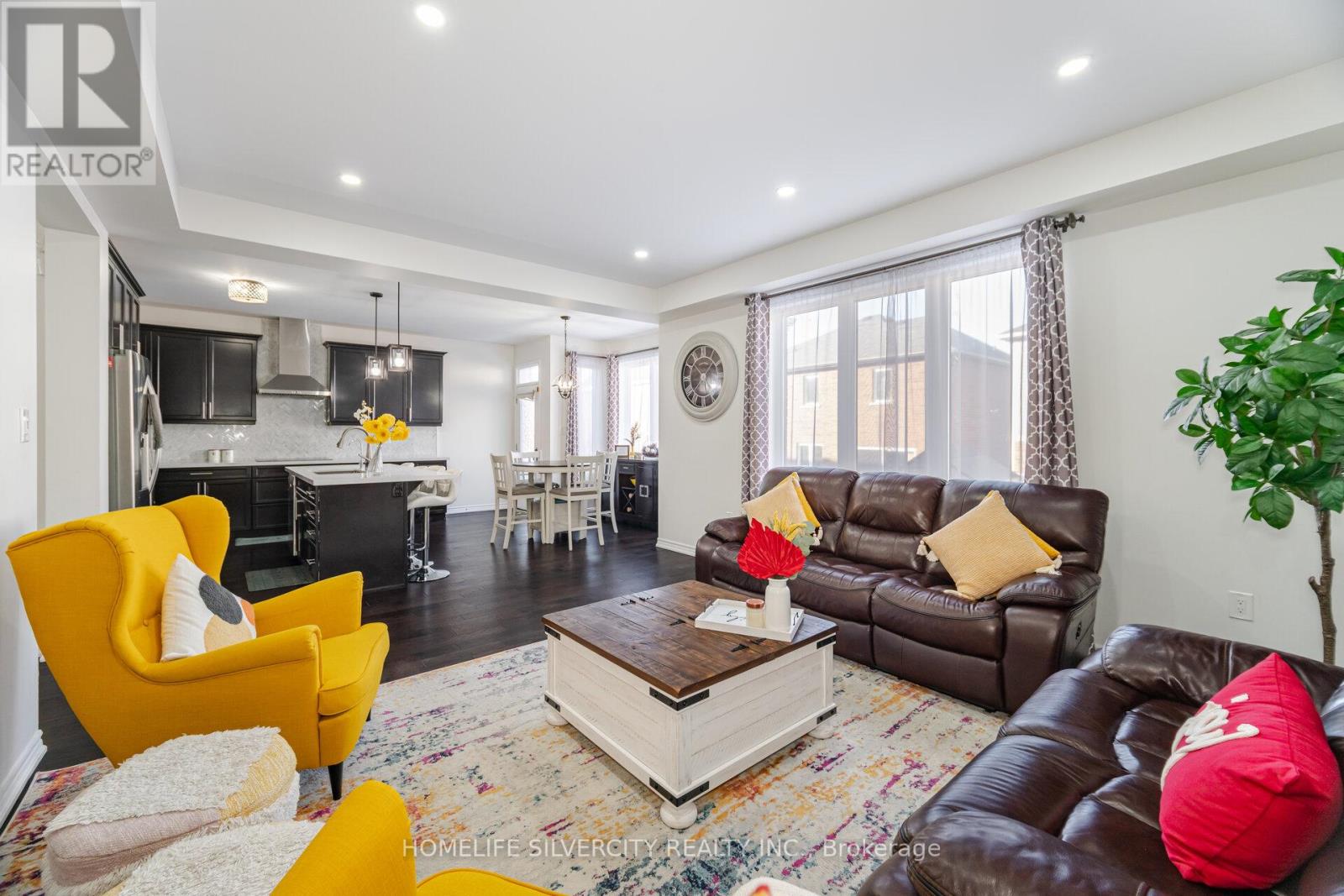 13 Fenchurch Drive, Brampton, Ontario  L7A 4G5 - Photo 6 - W12592298