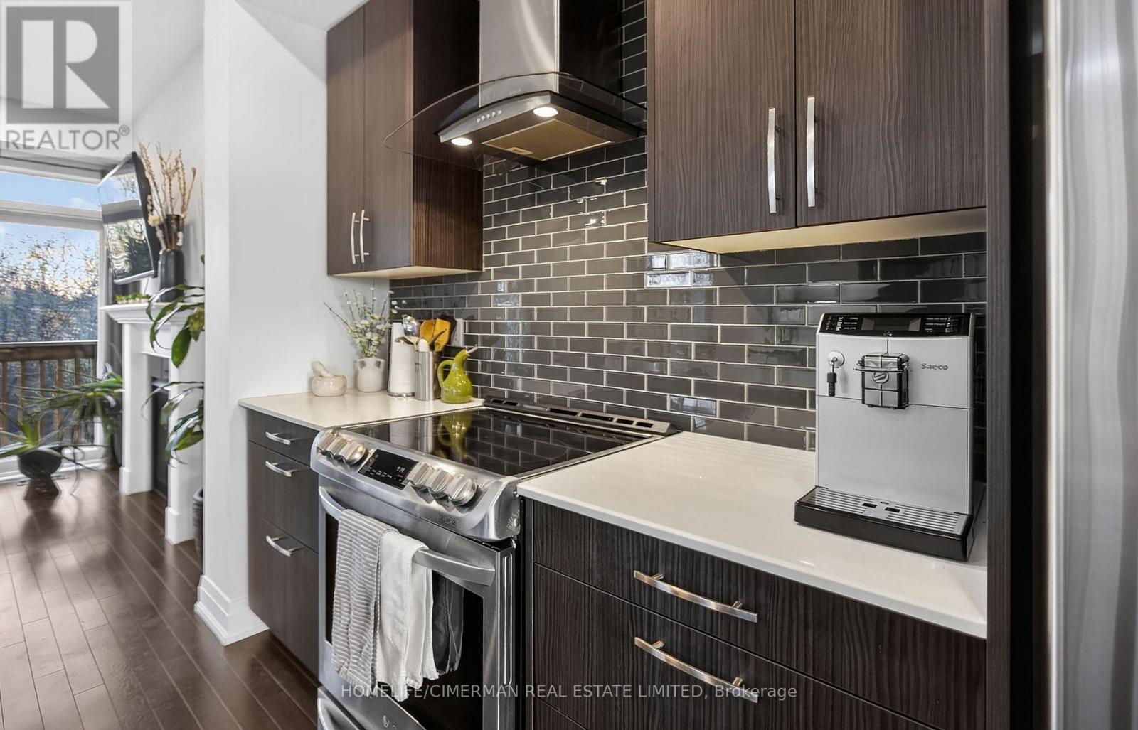 1802 Mitoff Place, Mississauga, Ontario  L4W 0E8 - Photo 10 - W12592344