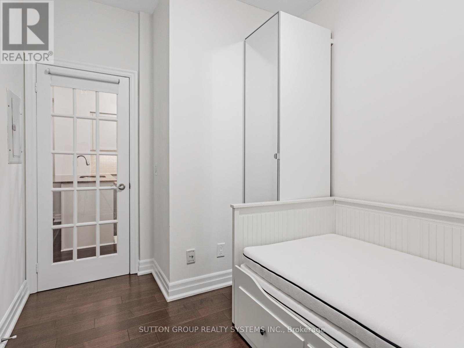 325 - 58 Marine Parade Drive, Toronto, Ontario M8V 4G1 - Photo 17 - W12592336