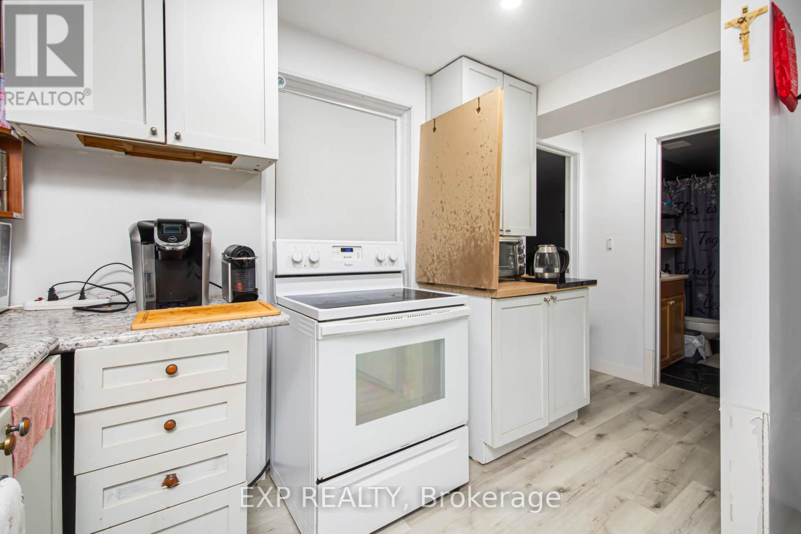 78 Sunset Trail, Toronto, Ontario  M9M 1J6 - Photo 27 - W12592312