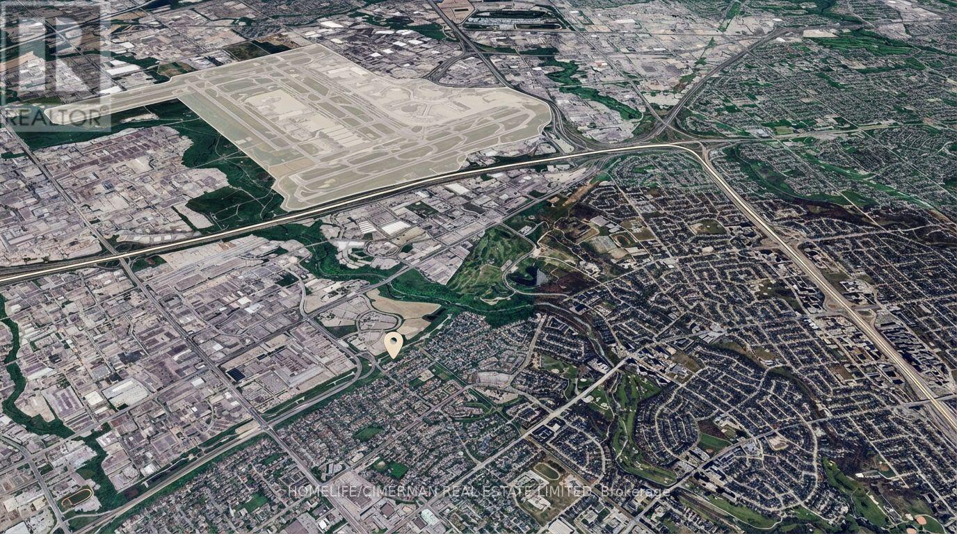 1802 Mitoff Place, Mississauga, Ontario  L4W 0E8 - Photo 32 - W12592344