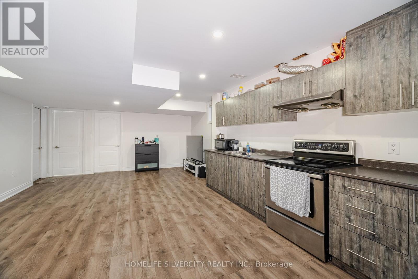 13 Fenchurch Drive, Brampton, Ontario  L7A 4G5 - Photo 29 - W12592298