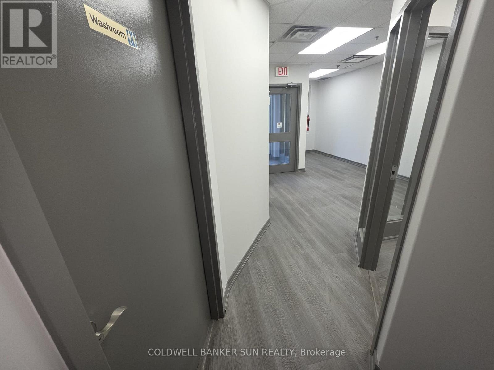 124 - 2 Automatic Road, Brampton, Ontario  L6S 6K8 - Photo 5 - W12592348