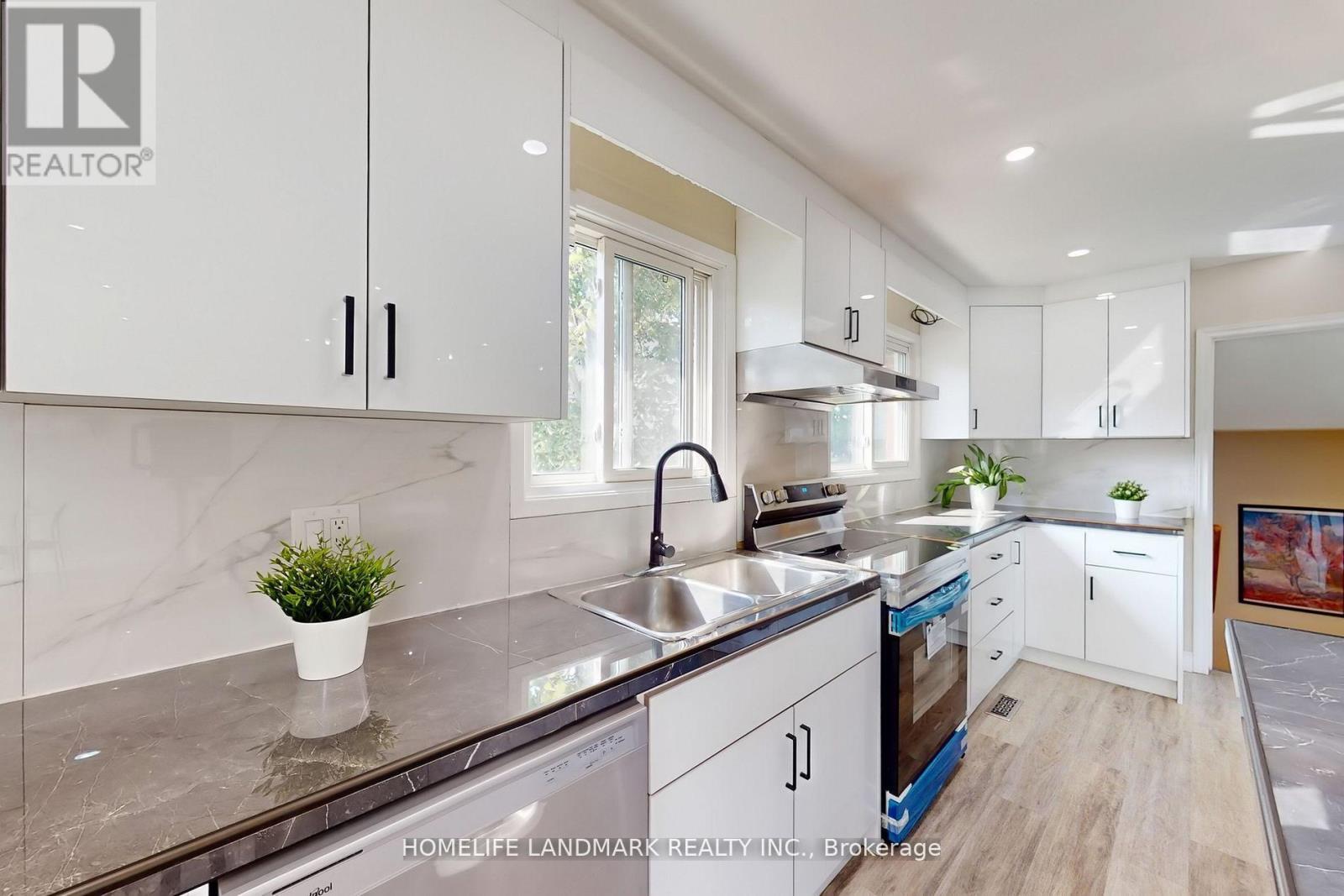 2203 Council Ring Road, Mississauga, Ontario L5L 1B6 - Photo 6 - W12592294