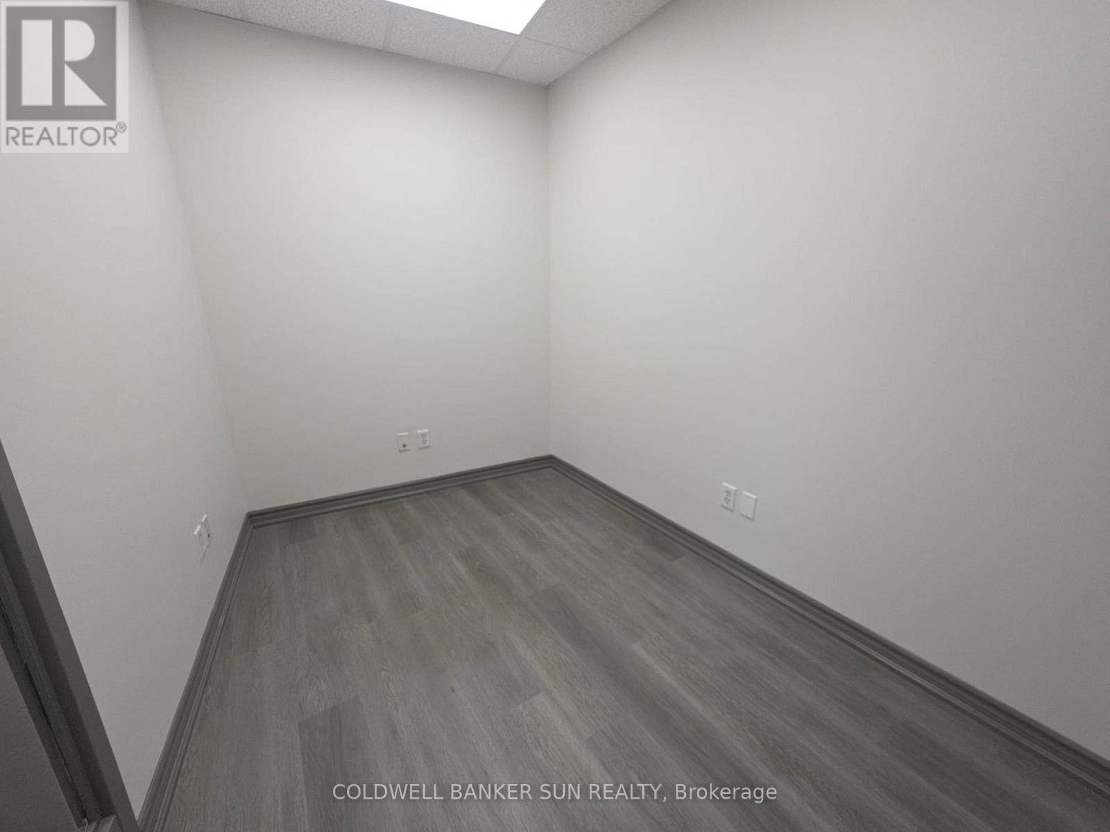 124 - 2 Automatic Road, Brampton, Ontario  L6S 6K8 - Photo 10 - W12592362