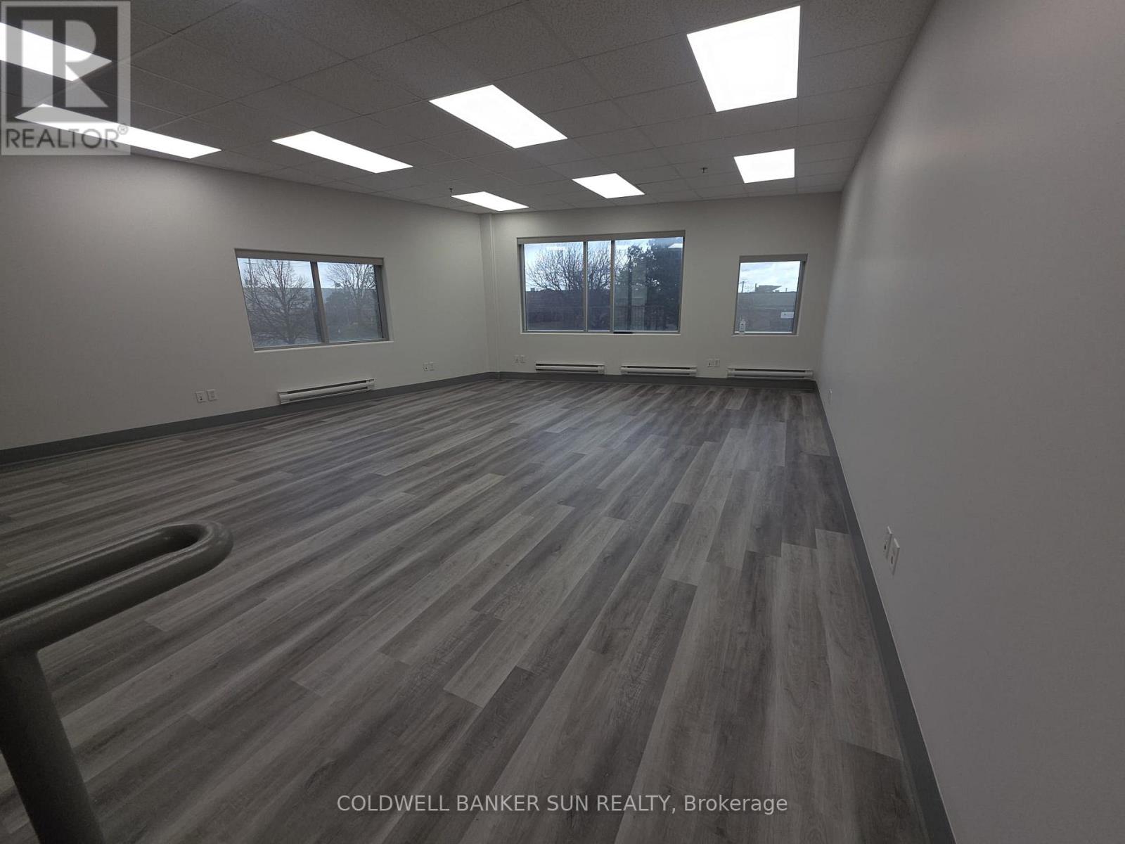 124 - 2 Automatic Road, Brampton, Ontario  L6S 6K8 - Photo 15 - W12592348