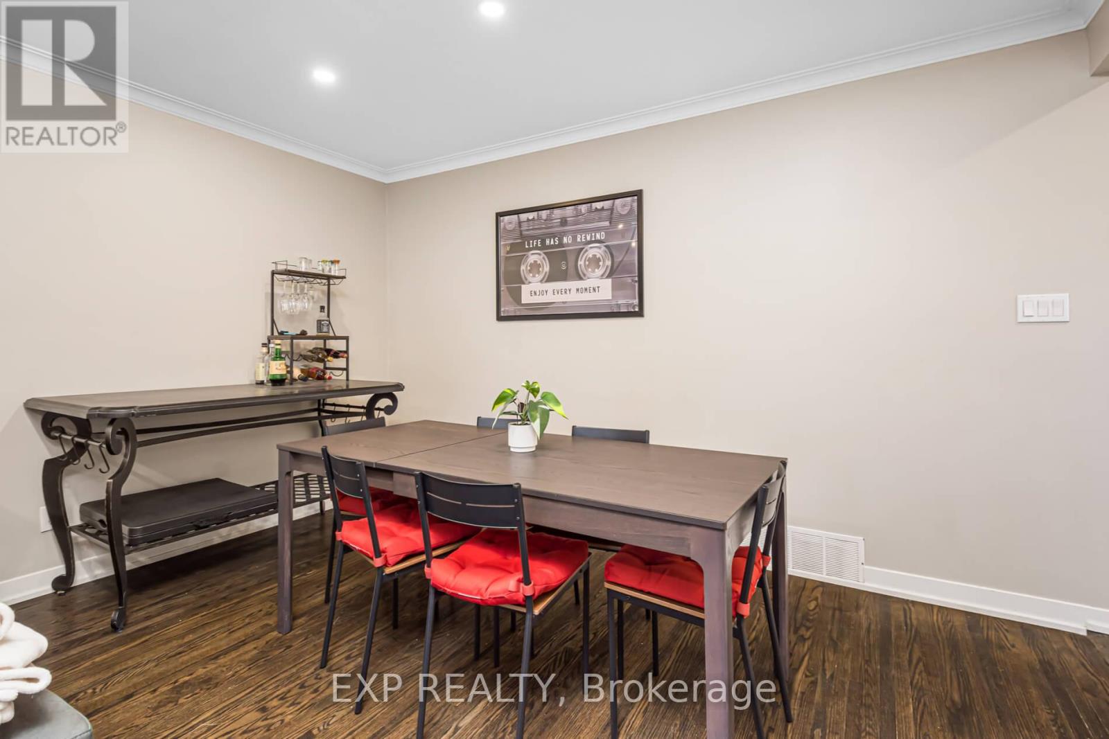 78 Sunset Trail, Toronto, Ontario  M9M 1J6 - Photo 13 - W12592312