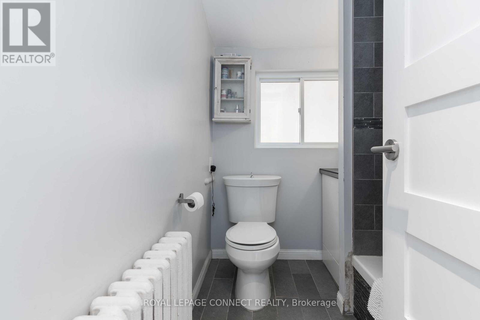 754 Windermere Avenue, Toronto, Ontario  M6S 3M6 - Photo 31 - W12592364