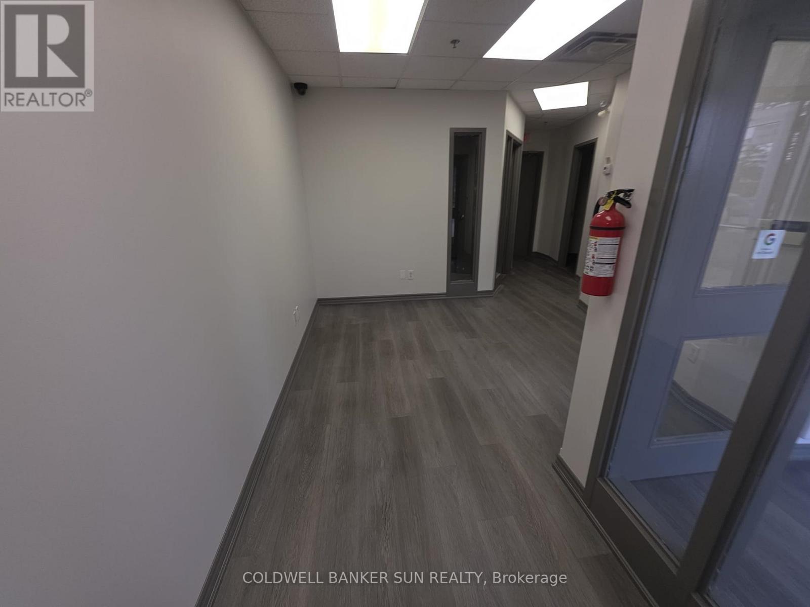 124 - 2 Automatic Road, Brampton, Ontario  L6S 6K8 - Photo 8 - W12592348