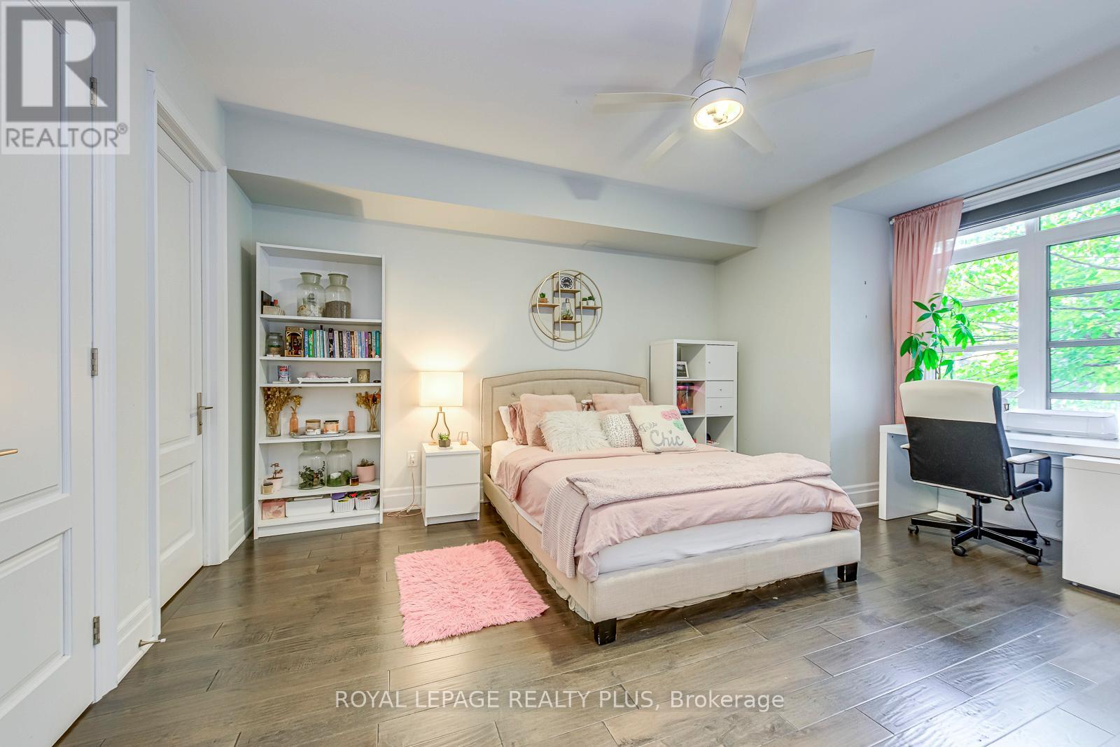 221 Hanover Street, Oakville, Ontario L6K 0G9 - Photo 45 - W12592366