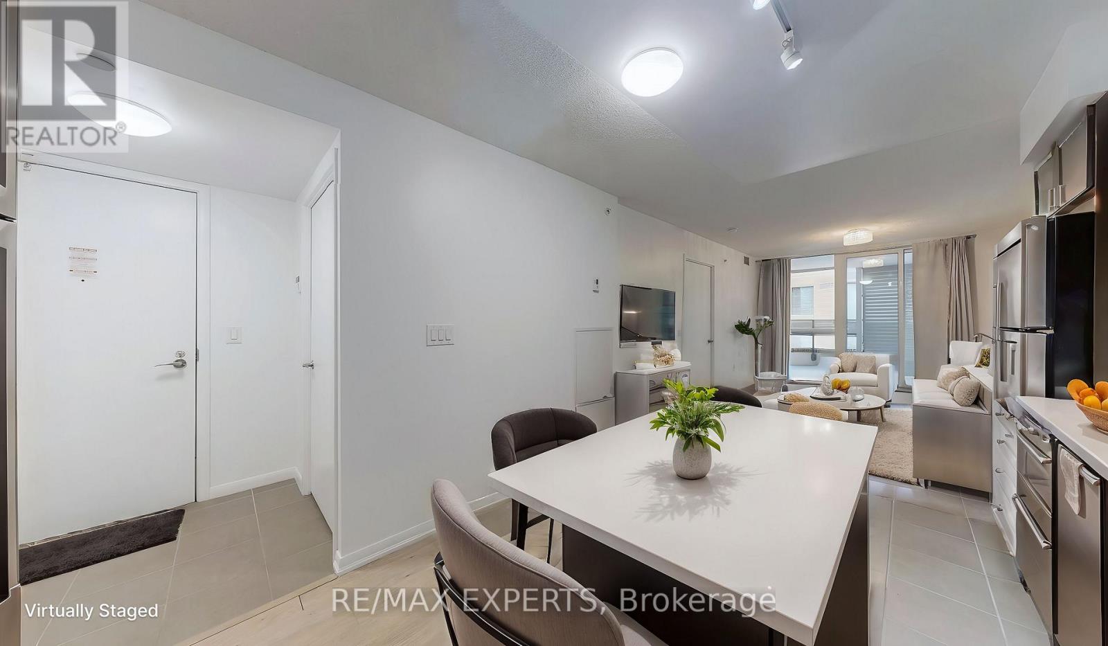 518 - 800 Lawrence Avenue W, Toronto, Ontario  M6A 0B1 - Photo 6 - W12592450