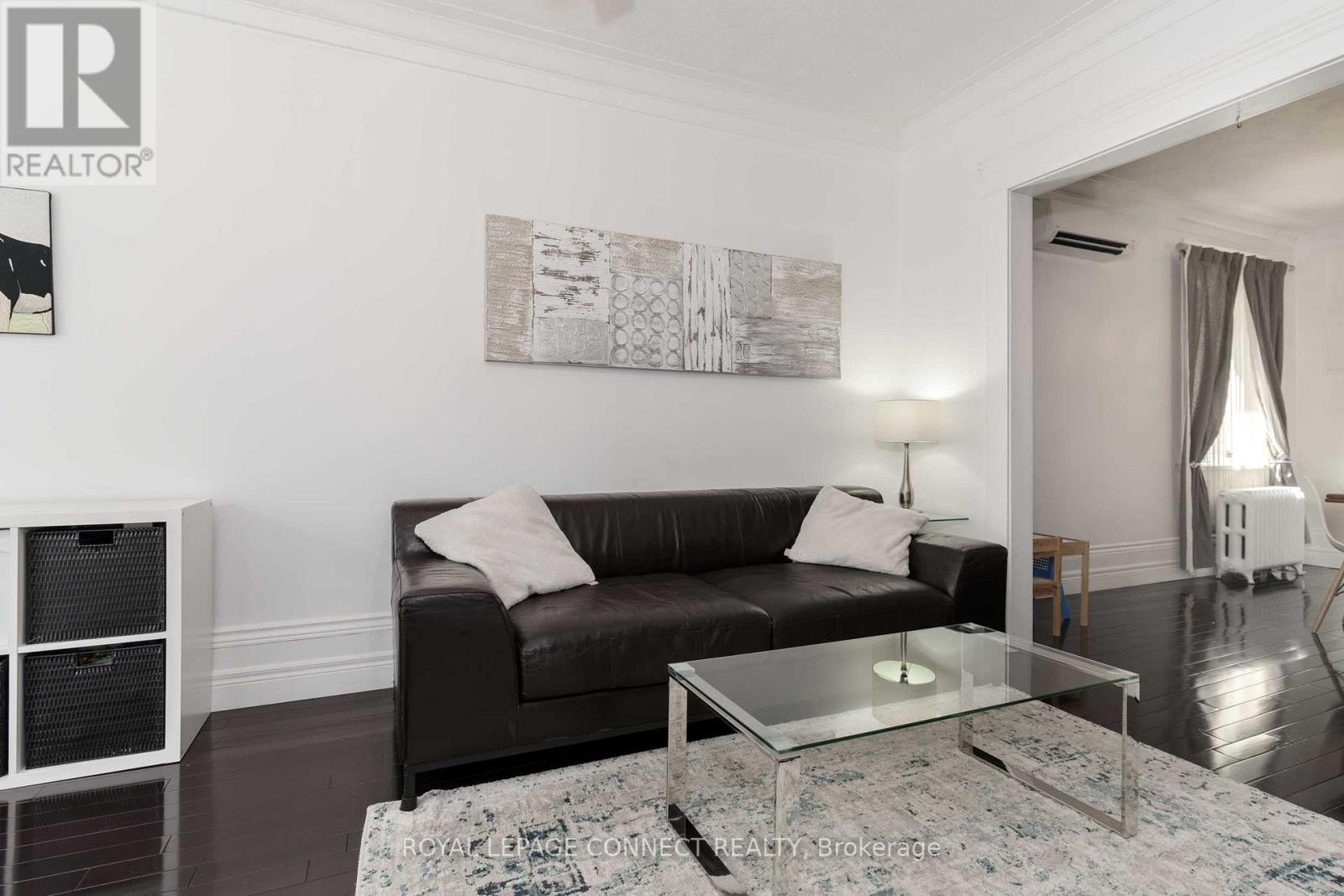 754 Windermere Avenue, Toronto, Ontario  M6S 3M6 - Photo 8 - W12592364