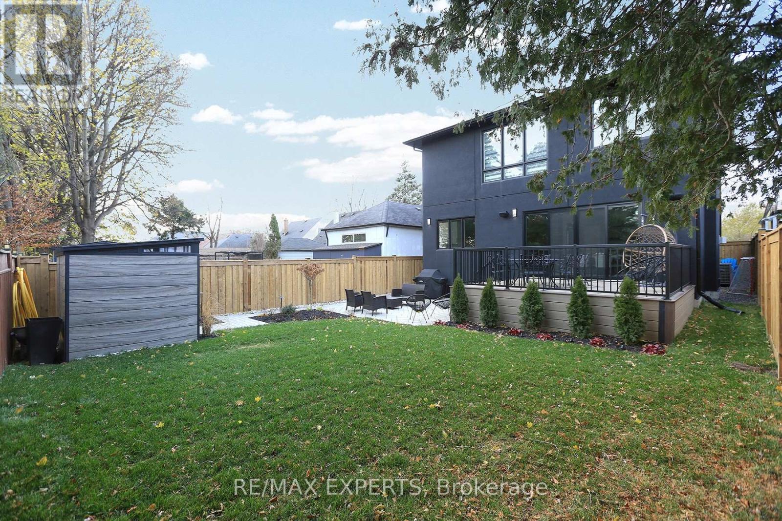 31 Fulham Drive, Toronto, Ontario M8W 4T1 - Photo 47 - W12592460