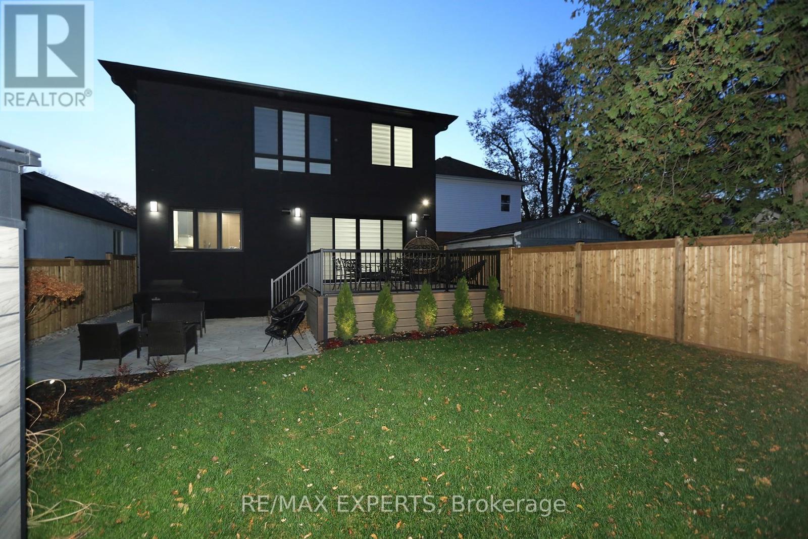 31 Fulham Drive, Toronto, Ontario M8W 4T1 - Photo 43 - W12592460