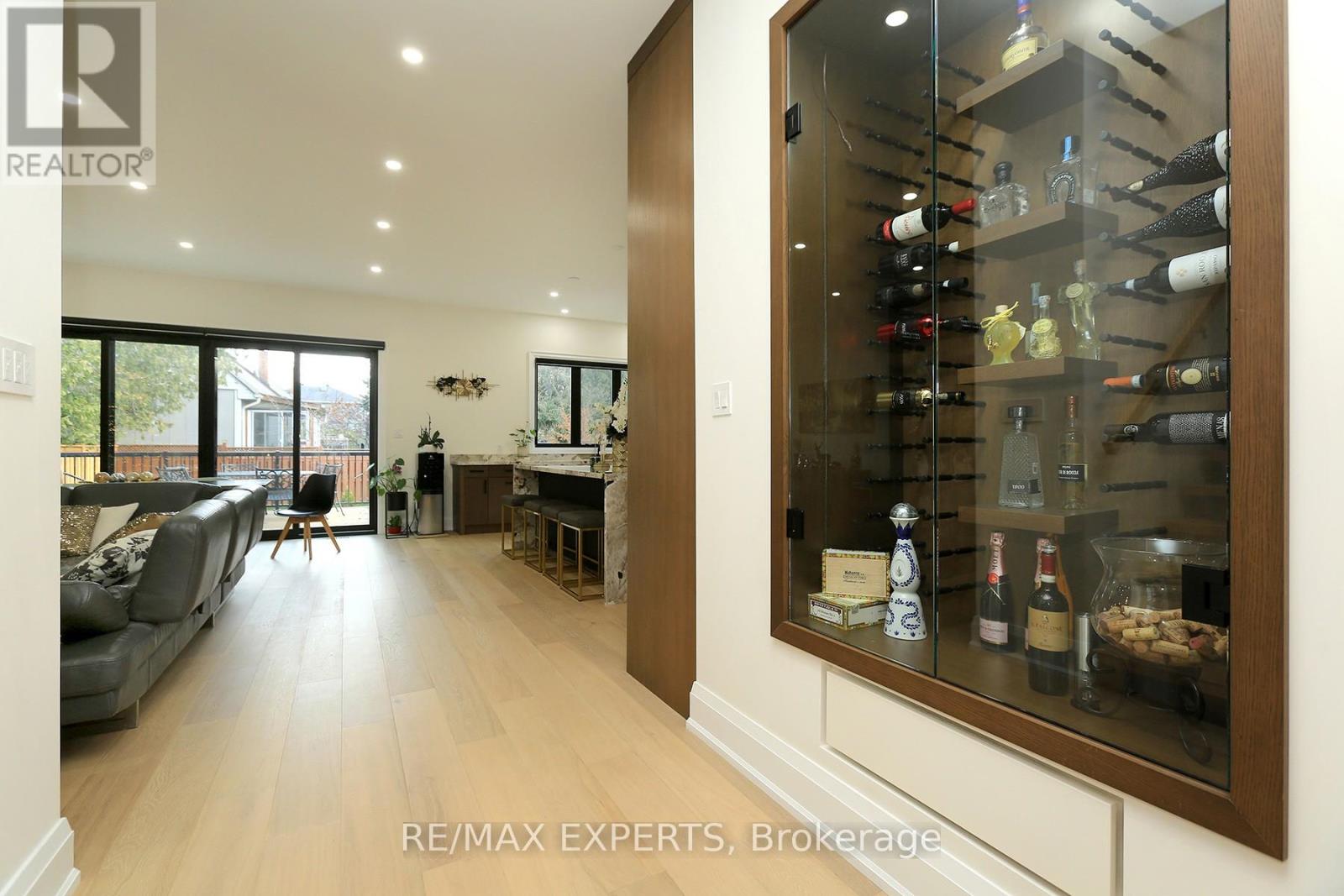 31 Fulham Drive, Toronto, Ontario M8W 4T1 - Photo 30 - W12592460