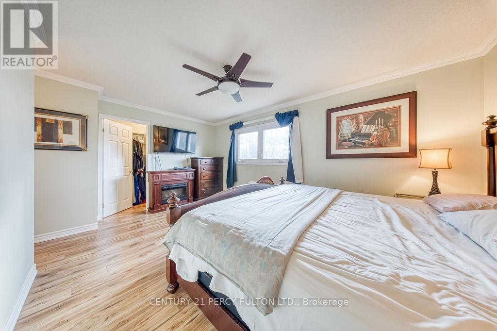 43 Windmill Boulevard, Brampton, Ontario  L6Y 3E9 - Photo 23 - W12592480