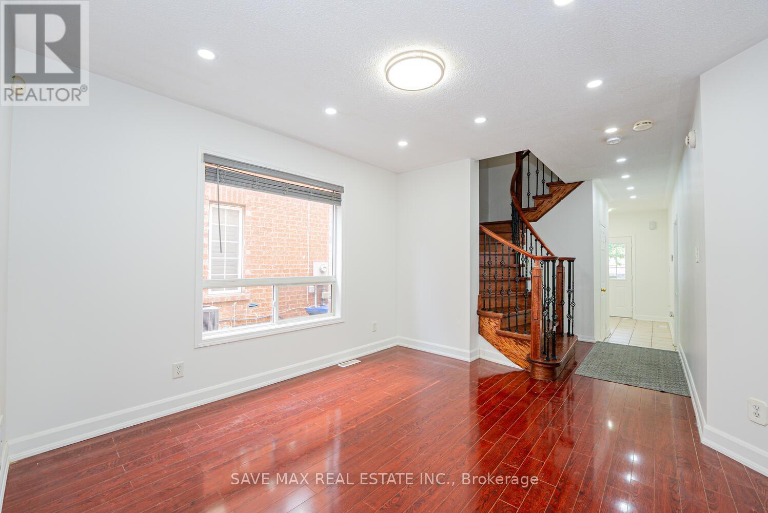 3 Gander Crescent, Brampton, Ontario  L6P 2J5 - Photo 10 - W12592384