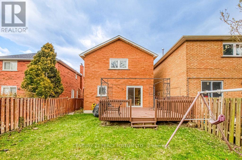 43 Windmill Boulevard, Brampton, Ontario  L6Y 3E9 - Photo 45 - W12592480