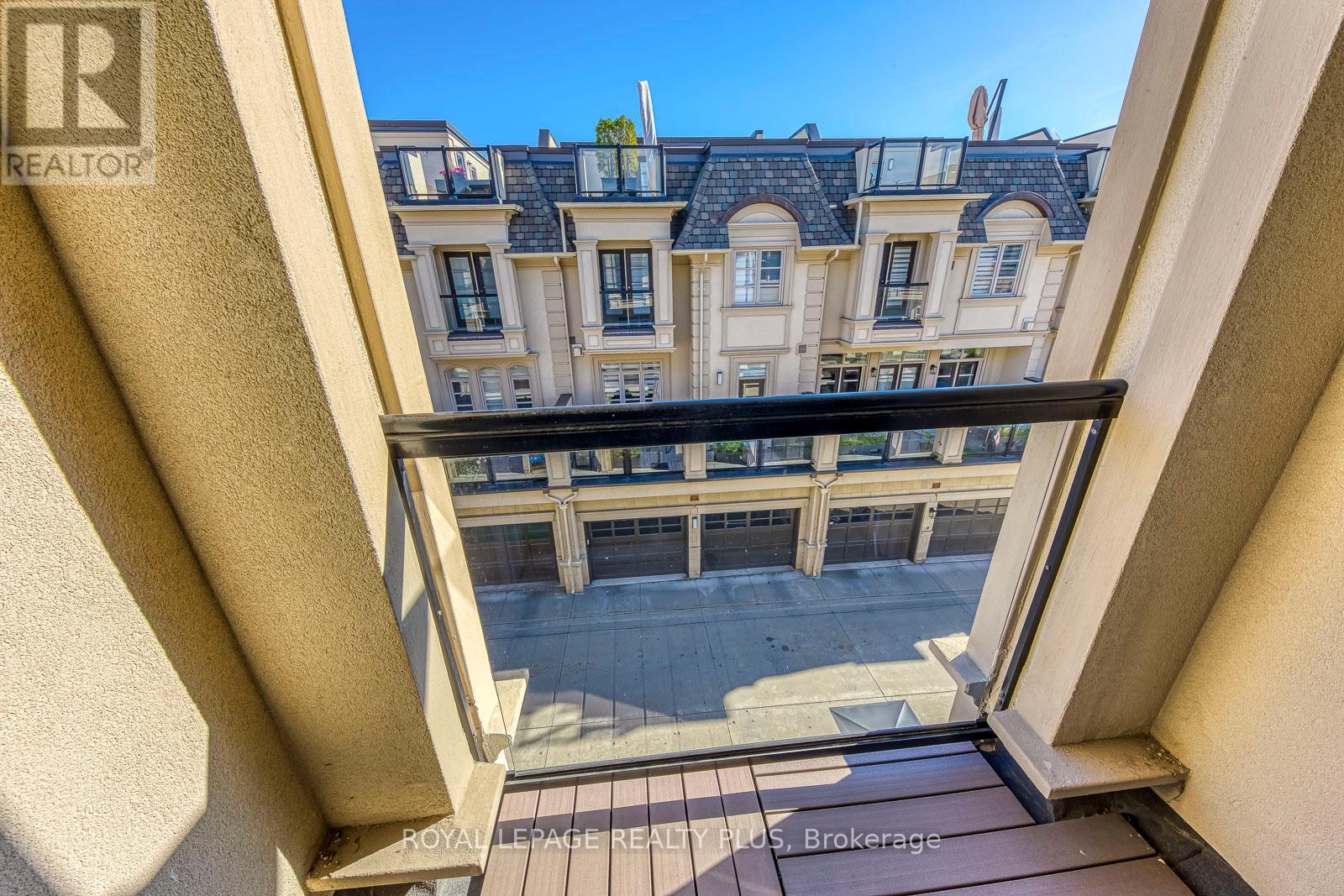 221 Hanover Street, Oakville, Ontario L6K 0G9 - Photo 31 - W12592366