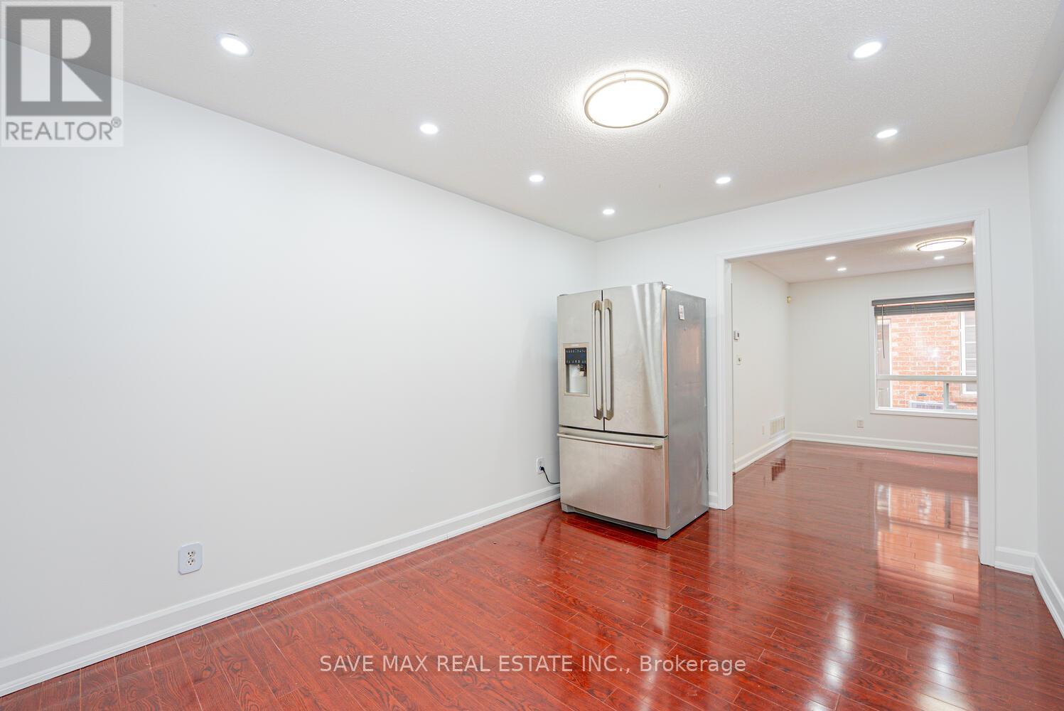 3 Gander Crescent, Brampton, Ontario  L6P 2J5 - Photo 12 - W12592384